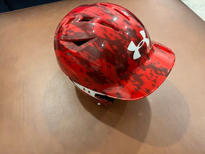 Under Armour Heater Digi Camo Baseball Batting Helmet Size 6 1/2 - 7 1/2, Gently Used