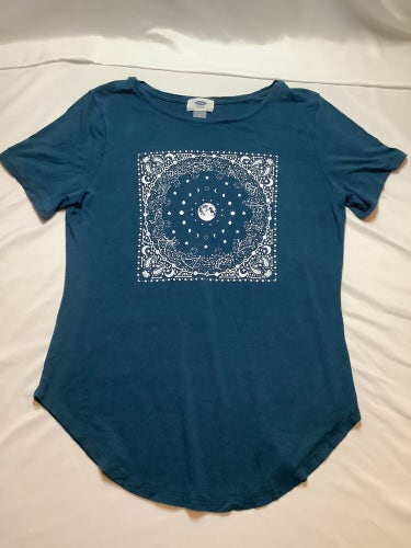 OLD NAVY T SHIRT CONSTELLATIONS STARS MOON PHASES LADIES SIZE SMALL P Box C