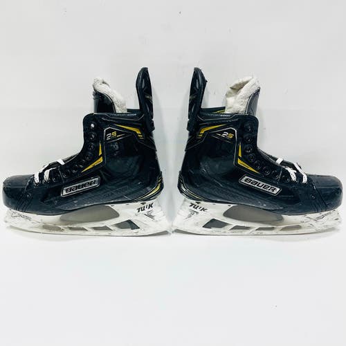 Bauer Supreme 2S Pro Hockey Skates- R: 8 1/4 L: 8 3/8 D/A-280