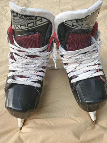 Used Bauer Vapor X2.7 Hockey Goalie Skates Size 6