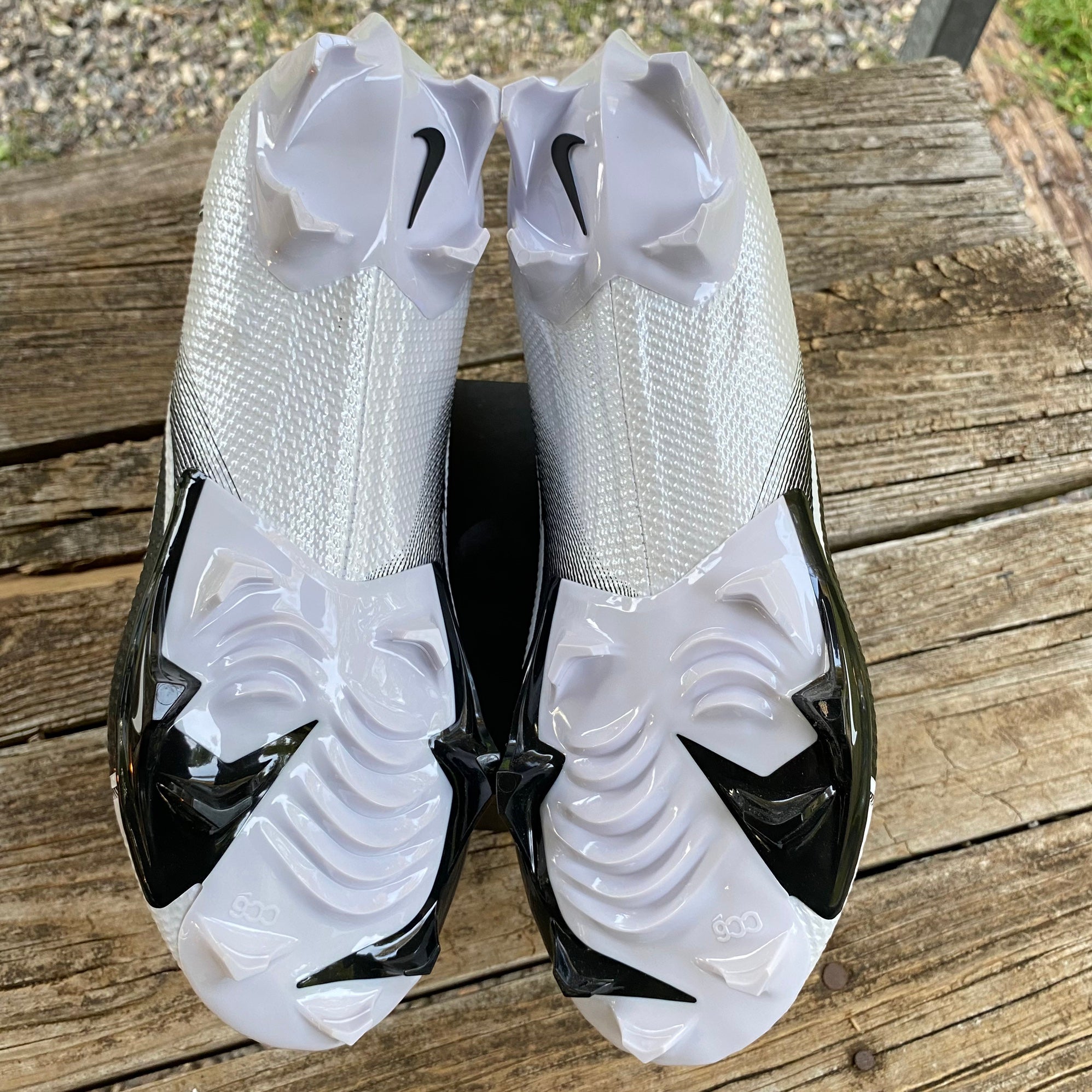 Nike Vapor 360 Edge Pro Mens Size 11 (Wide) White Football 