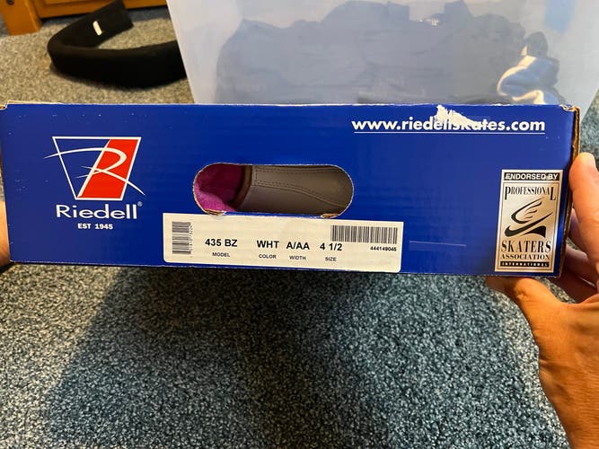 Used Riedell Size 4.5 Figure Skates