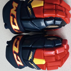 New CCM HG42 Gloves 15" Pro Stock