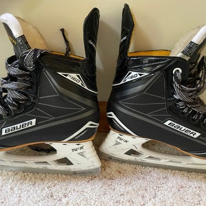 Intermediate Used Bauer Supreme 160 Hockey Skates Regular Width Size 5