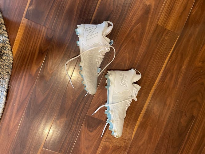 White Used Size 8.5 (Women's 9.5) Mid Top Freeze