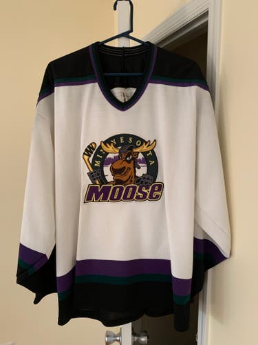 New Minnesota Moose Vintage 1990s Men's XL Bauer Hockey Jersey