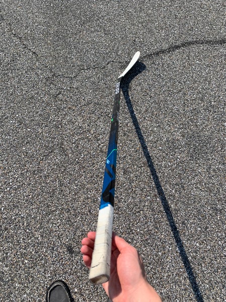 Used Right Handed P28 Nexus Geo Hockey Stick