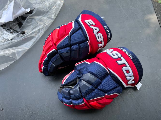New Easton Synergy 850 Gloves 14"