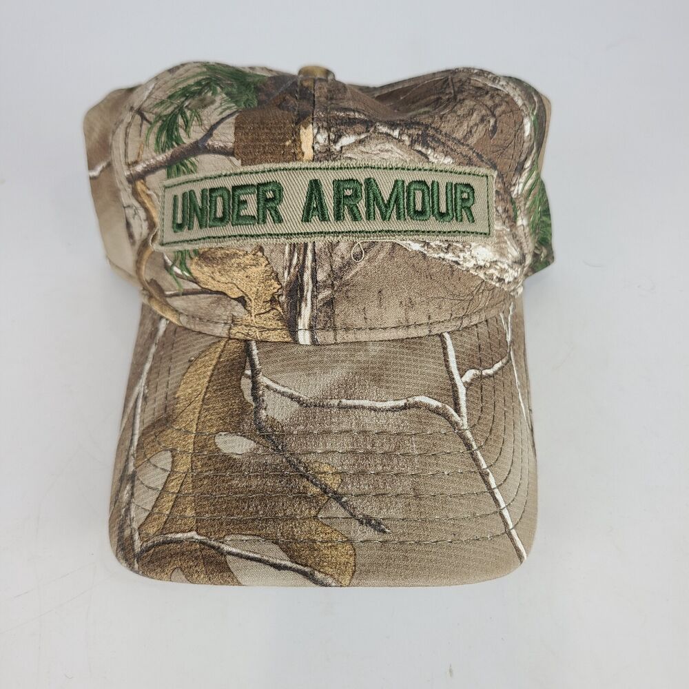 Under Armour Camo Fitted Hunting Baseball Hat Cap Size: M/L