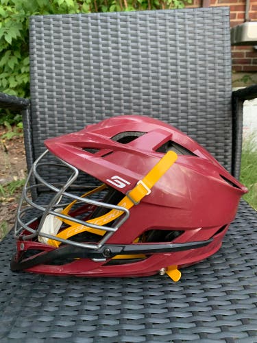 Player's Cascade S Helmet