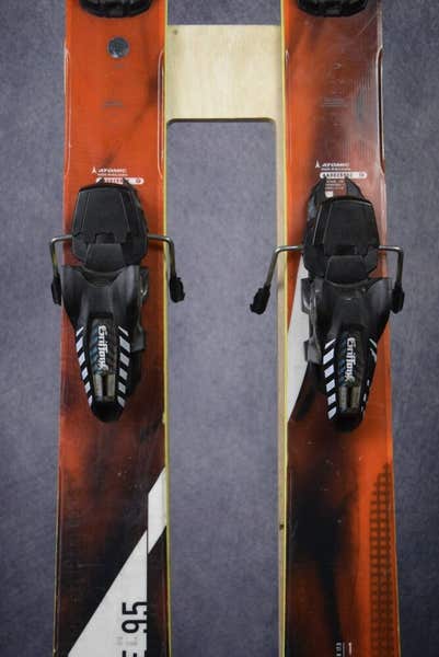 ATOMIC VANTAGE 95 SKIS 178 CM WITH MARKER BINDINGS