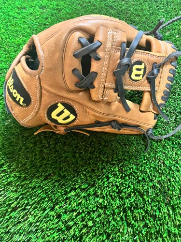 Wilson A900 infield glove size 11.5
