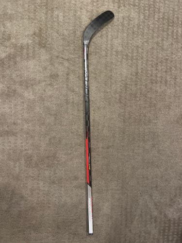 Intermediate Left Hand P88  Vapor Hyperlite Hockey Stick