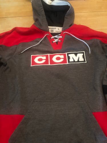 CCM Sweatshirt Size Large
