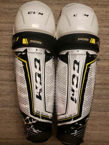 16" CCM Super Tacks AS1 Shin Pads