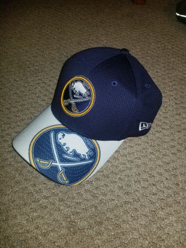 Buffalo Sabers New Era hat - Small\Medium