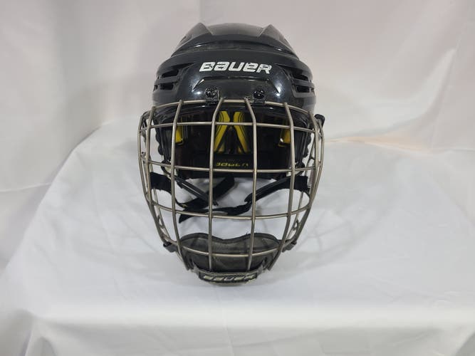 Used Small Bauer Re-Akt Helmet