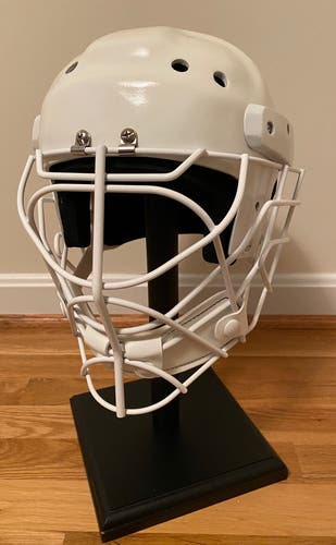Olympia Composites Cooper SK2000 Goalie Mage Mask Helmet Combo SM90 Cage