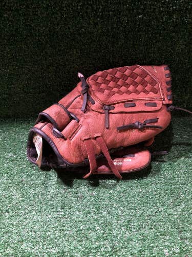 Mizuno GPP 1100Y1 11" Baseball glove (RHT)