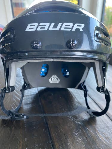 Used Medium Bauer BHH5100M Helmet