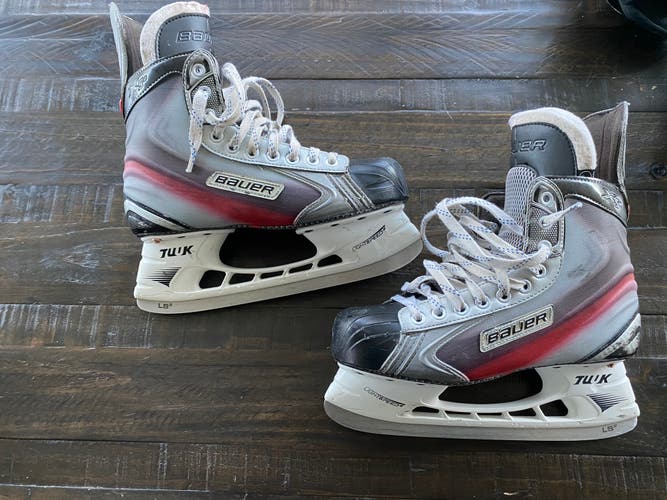Senior Used Bauer Vapor X5.0 Hockey Skates Extra Wide Width Size 7.5