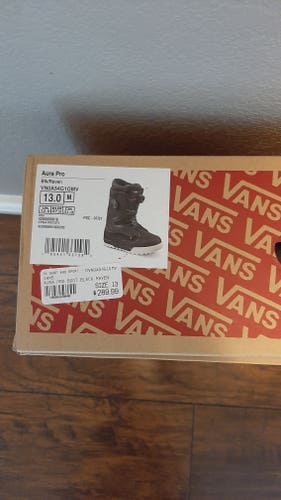 Size 13 (Women's 14) Vans Aura pro Snowboard Boots