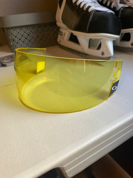 Oakley Yellow Tint Hockey Visor | SidelineSwap