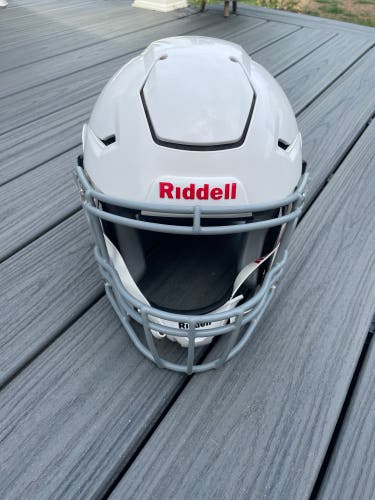 Used Youth Large Riddell SpeedFlex Helmet