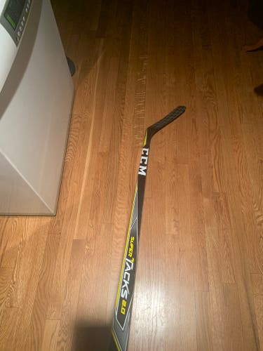 Senior Right Handed P40 Pro Stock Super Tacks 2.0 Hockey Stick