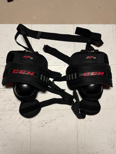 CCM KP 1.9 Senior Knee Pads