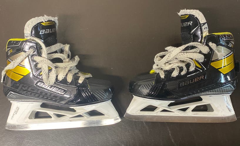 Bauer Supreme 3S Hockey Goalie Skates Size 3
