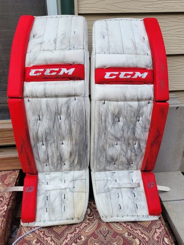 36" CCM Retro Flex Goalie Leg Pads
