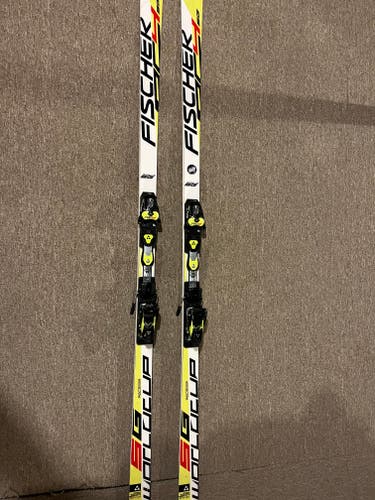 Used Unisex 2014 Fischer Racing Fischer World Cup SG Skis With Bindings Max Din 16