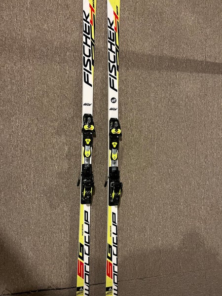 Used Unisex 2014 Fischer Racing Fischer World Cup SG Skis With Bindings Max Din 16