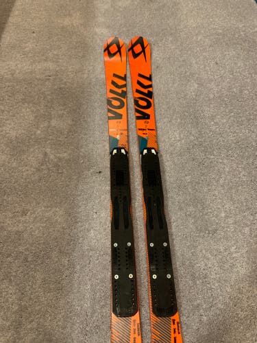 Used  Volkl Skis Race Junior GS 148cm Radius 14