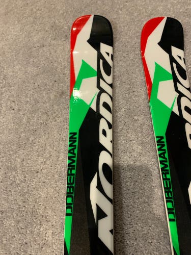 New  Nordica Skis GS Ski Junior Race