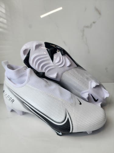 Nike Vapor Edge PRO 360 Football Cleats wide NEW