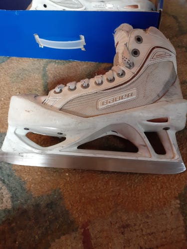 Junior Used Bauer Supreme One80 Hockey Goalie Skates Size 6