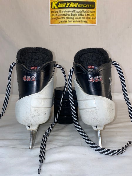 Used CCM 452 Tacks Size 4 D Ice Hockey Goalie Skates