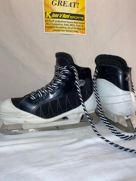 Used CCM 452 Tacks Size 4 D Ice Hockey Goalie Skates