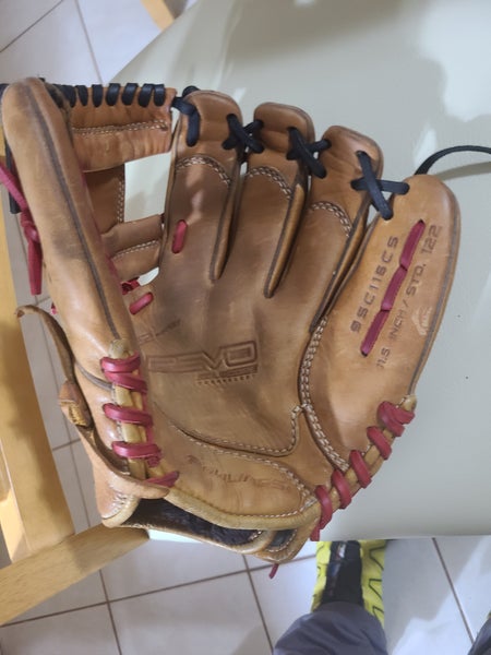 Used Right Hand Throw Rawlings Infield Revo Baseball Glove 11.5"