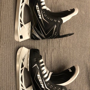 New CCM Pro Stock/Size 9/Width E/RibCor 70K Hockey Skates