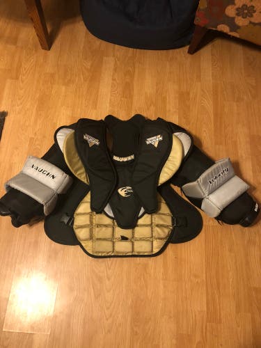 Used Large Vaughn Velocity 7000 Goalie Chest Protector