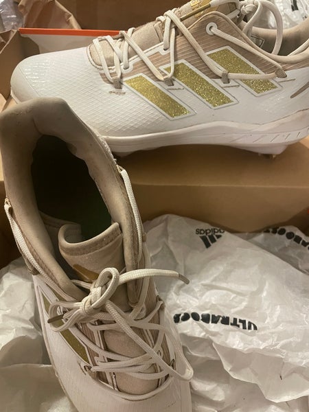 White Men's Metal Low Top Adizero