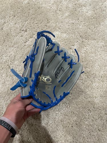 New Right Hand Throw 11.5" Baseball Glove