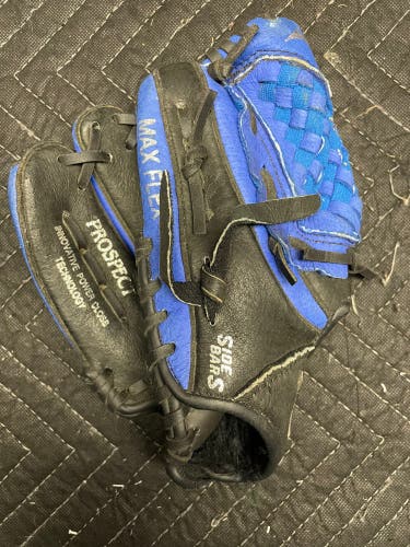 Mizuno Well Broken In  9.5" Power close Baseball Glove