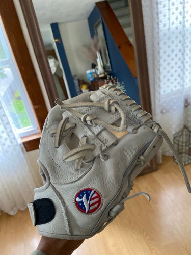 Valle Eagle 975HR IF Training Glove