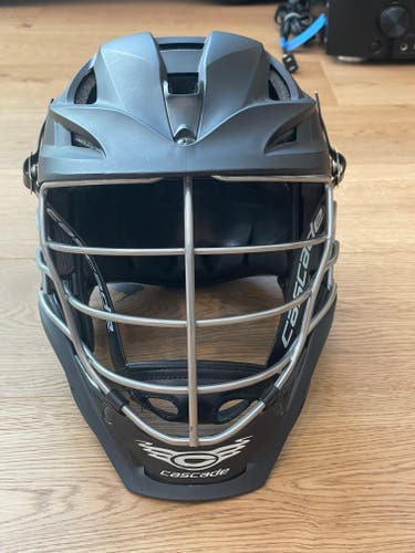 Lacrosse Helmet - Cascade S - Matte Black - Chrome Cage - MINT - BARLEY USED