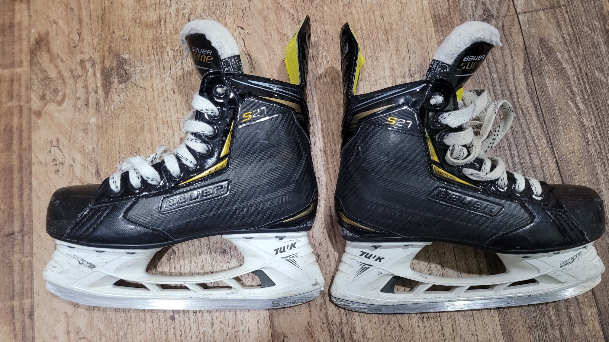 Bauer Supreme S27 size 3 reg width (D) Hockey Skates used