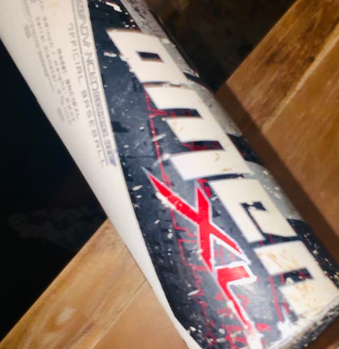 2011 Easton Omen XL - USSSA Stamped - 30/20